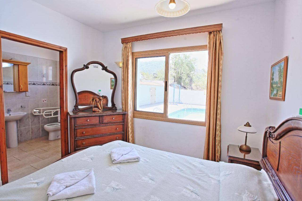 Marilena Sunset Villa 2 Agia Marina  Exterior photo