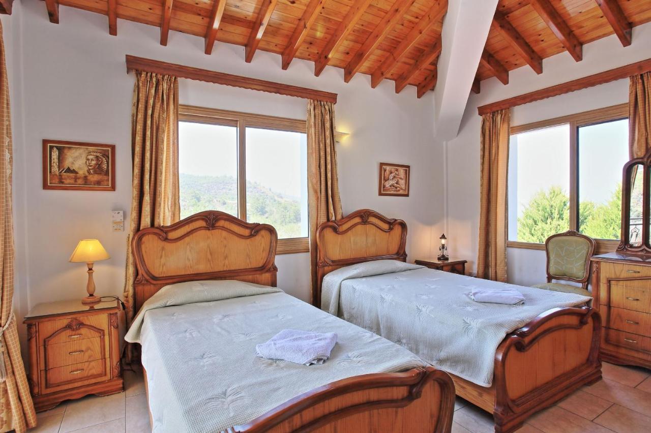 Marilena Sunset Villa 2 Agia Marina  Exterior photo