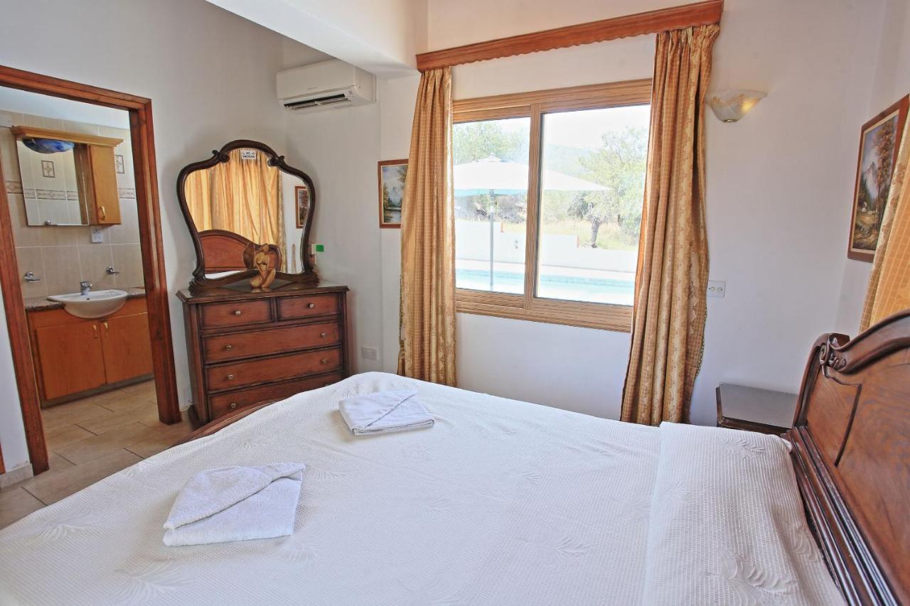Marilena Sunset Villa 2 Agia Marina  Exterior photo
