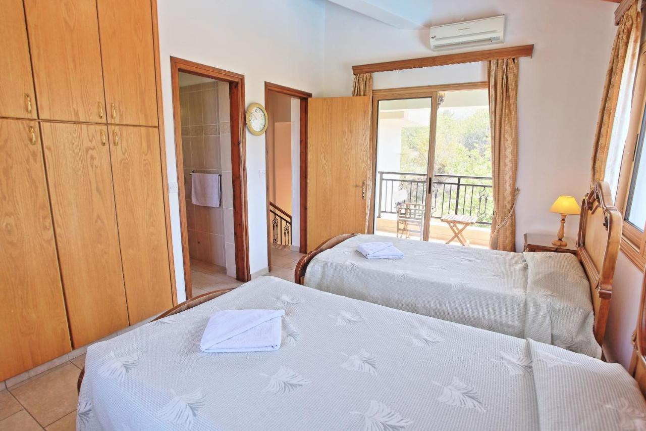 Marilena Sunset Villa 2 Agia Marina  Exterior photo